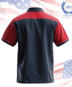 เสื้อช็อปช่างดีไซน์เรียบสีกรมท่าตัดแดงบริเวณหัวไหล่และแขน ทรงสวมใส่สบาย ผลิตจากผ้าคุณภาพ เหมาะสำหรับองค์กรที่ต้องการรับผลิตเสื้อช็อปแบบมืออาชีพในราคาคุ้มค่า