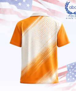 เสื้อโปโลพิมพ์ลายสีส้มและขาว มีลายเส้นและจุดบนตัวเสื้อ แขนสั้น ปกเสื้อสีขาว ภาพที่ 2